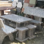 Bàn ghế đá granite trắng